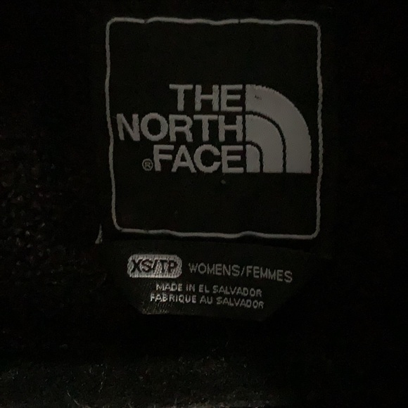 Women’s Northface XS zip up - Picture 3 of 3